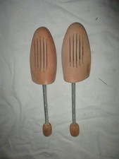 2 Schuhspanner Holz mit Metall-Spiralfeder gr. 43-45