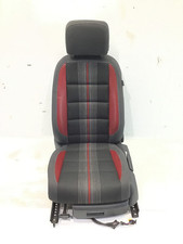 VW Touran 1T3  Sitz links