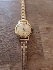 Vintage SLAVA Damenarmbanduhr