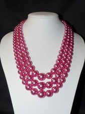 Schöne große Kunstperlen