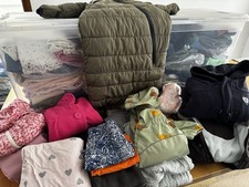 Riesiges Bekleidungspaket für