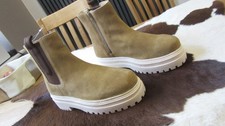 Neu-ungetragen,ULLA POPKEN ,40 (40,5/41)sehr schöne CHELSEA BOOTS,beige / braun