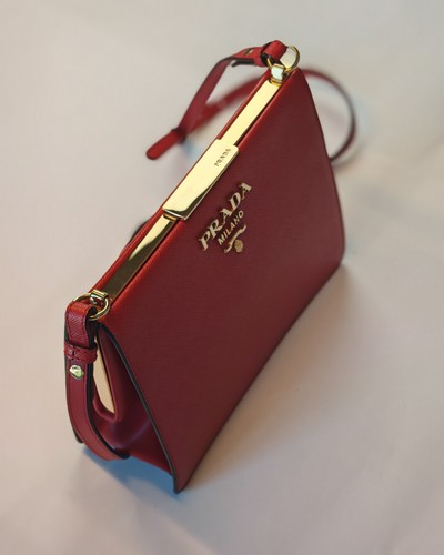 Prada saffiano light frame - prada,