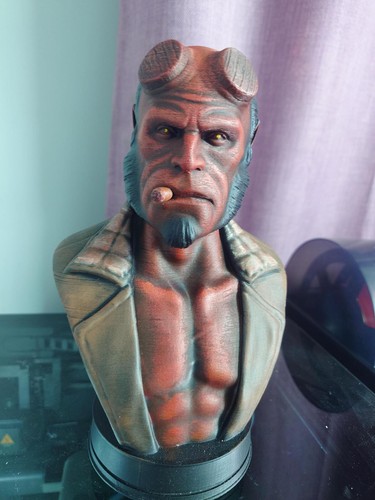 Hellboy handbemalte büste - hellboy,