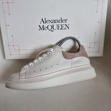 Alexander McQueen Damen