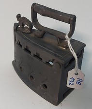 Bügeleisen aus Zinn
