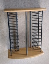 Wand- oder freistehendes CD-Regal aus hellem Holz & Metall für 50 CDs H42 B33 T17 cm