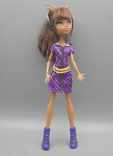 Clawdeen Wolf Coffin Bean