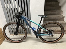 Neuwertiges Cube Mountainbike