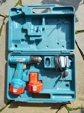 Makita Akkuschrauber 6223 D, Gebraucht. Akku's defekt.