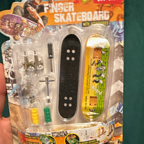 Toi toys finger skateboard set - toi,