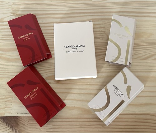 Giorgio armani sì - sì, red