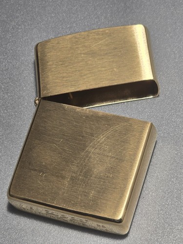 Zippo messing brushed kratzer - messing, brushed,kratzer