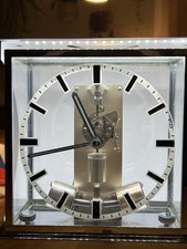 ATO  Tischuhr Magnetpendel