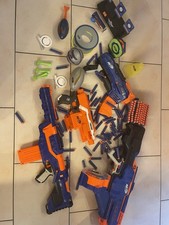 Nerf Gun Sammlung, Verschiedene Blaster mit Zubehör und Pfeilen