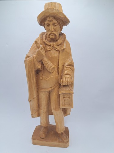 Handgeschnitzte holzfigur - handgeschnitzte,