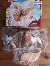 Schleich Bayala Elfe auf geflügeltem Löwen 70714 mit OVP