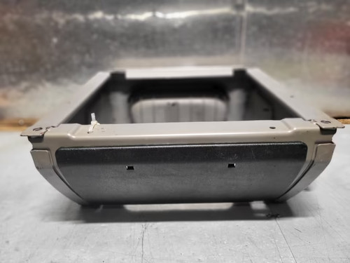 Sitzkonsole vorne links - t4,