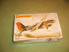 Flugzeug-Modellbausatz 1:72