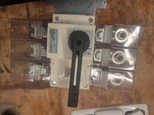 Hager ith 400a - hager, 3