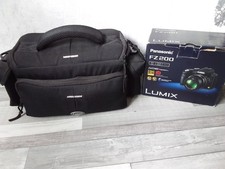 Panasonic LUMIX DMC-FZ200 12.1 MP Digitalkamera - Schwarz - Display schwenkbar