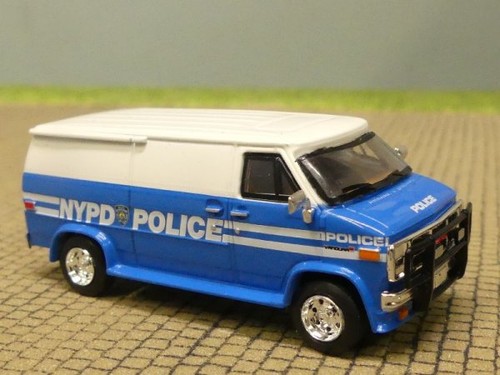 Brekina gmc vandura nypd - 1/87,