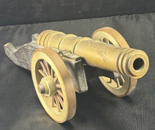 Dekorative Kanone aus massivem