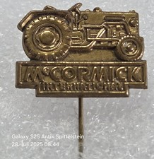 Anstecknadel ; - McCormick - Traktor Schlepper Landmaschine Landtechnik