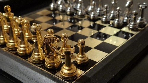 Kleines schachspiel mit - kleines,
