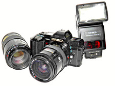 Minolta AF 7000 Spiegelreflexkamera + 2 Original-Objektive + Blitz AF 4000 i top