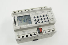 Merten Instabus Jahreszeitschaltuhr / Schaltuhr REG-K/4/324 DCF-77 (1021)