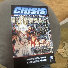 CRISIS ON INFINITE EARTHS TP DC COMICS