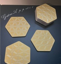 4x Design Untersetzer Aluminium Alu stylisch Geschenk Einzug Deko Mitbringsel