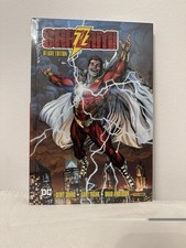 SHAZAM DELUXE EDITION HC