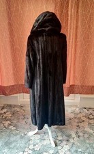 Eleganter Nerzmantel mit