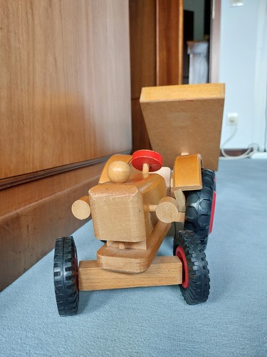 Holzspielzeug traktor mit - holzspielzeug,