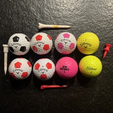 8 bunte Golfbälle Callaway Chrome Soft Titleist & 4Tees 