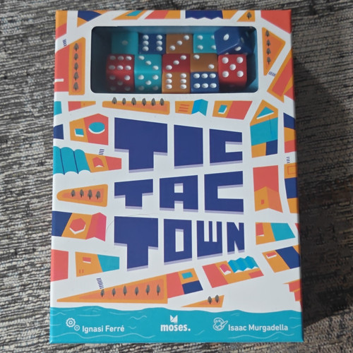 Moses tic tac - tac, town