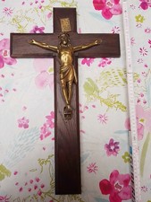 Christuskreuz, Jesusfigur auf