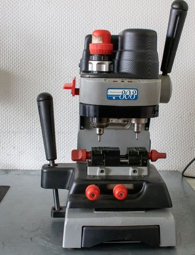 Schlüsselkopiermaschine