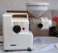 Jupiter Küchenmaschine TYP 882 mit Getreidemühle mit Steinmahlwerk 320 Watt