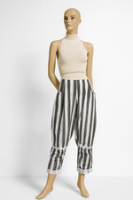 Studio Rundholz Hose L – Avantgarde Streifen Schwarz Weiß –Leinenlook Baggy Pant