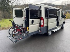 Fiat Ducato Behindertengerecht Rolliplatz oder Sitz