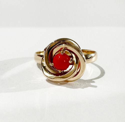 Vintage 18k gold und - gold, koralle