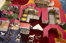 Huge SCHLEICH Horse Club