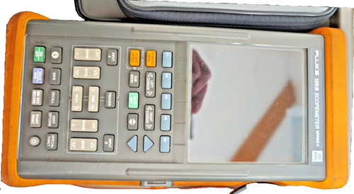 Fluke scopemeter 105 - , b