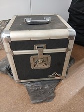 Leere Gorilla LP100 fasst 100