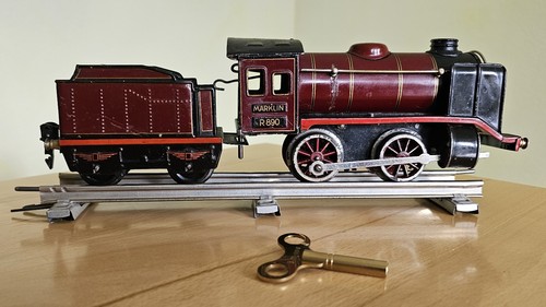 Sehr schöne weinrote märklin - sehr,