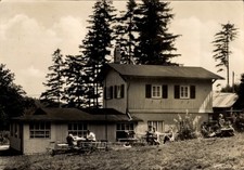 Ak Langewiesen Ilmenau Thüringen, Haus Kranichsruh mit Garten - 11018171