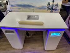 Profi Kosmetik/Nagel Tisch Profi Staubabsaugung Mamor Tischplatz Gebraucht